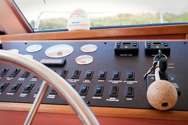 Helm Controls on the Inver Empress Hire Boat.