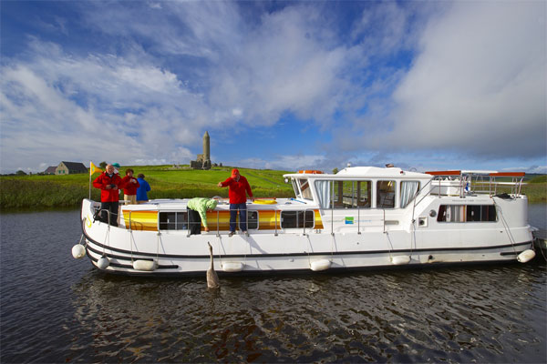 Shannon River Boat Hire Ireland P1400 Flying Bridge