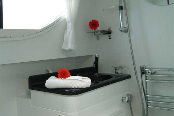 One of the bathrooms on the Longford Class Hire boat.