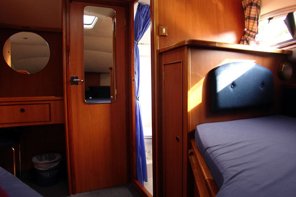 Sleeping Cabin on the Noble Chief Cruiser