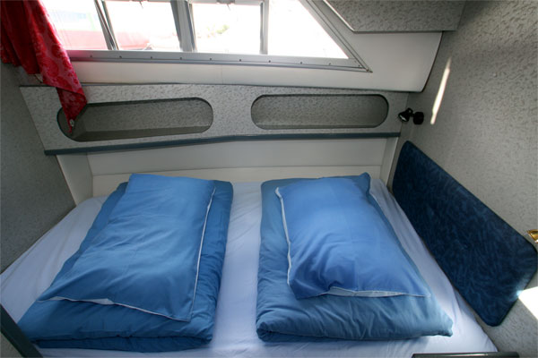Side cabin on the Wavequeen hire boat Ireland