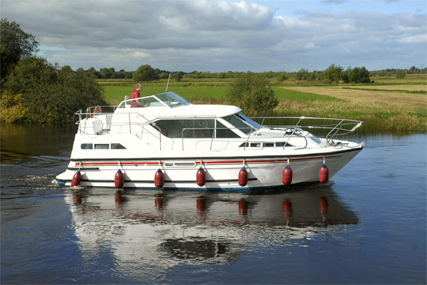 Shannon River Boat Hire Ireland Silver Crest