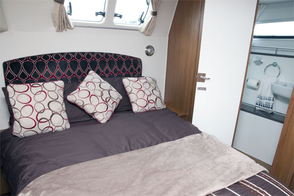 Aft Cabin on the Silver Ocean Hire Boat