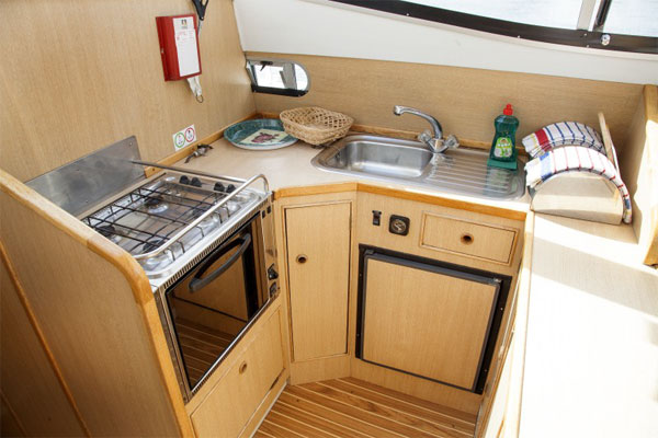 Galley on the Silver River Hire Boat