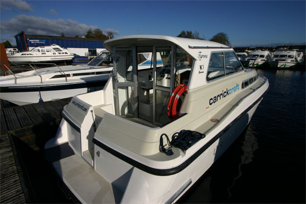 The cockpit on the Tyrone Class Cruiser - Shannon River boat hire Ireland.