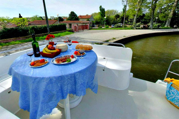 Spacious upper deck on the Clipper Hire Cruiser