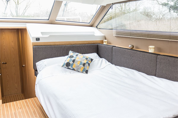 Convertible berth on the Inver Lady Hire Boat