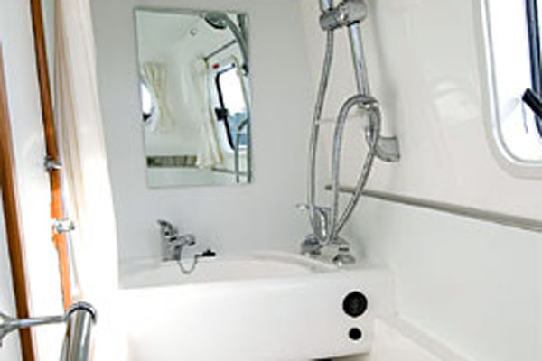 Bathroom/Shower on the Inver Princess Hire Cruiser in Ireland.