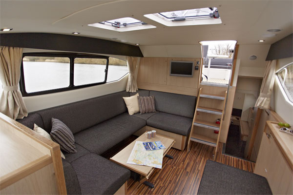 Saloon on the Inver Queen Hire Cruiser