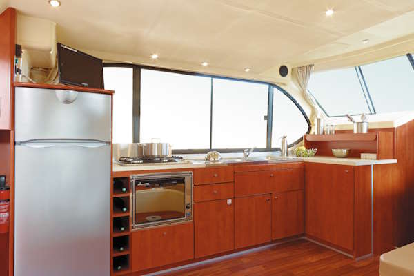 Galley on the Leitrim Sixto hire boat