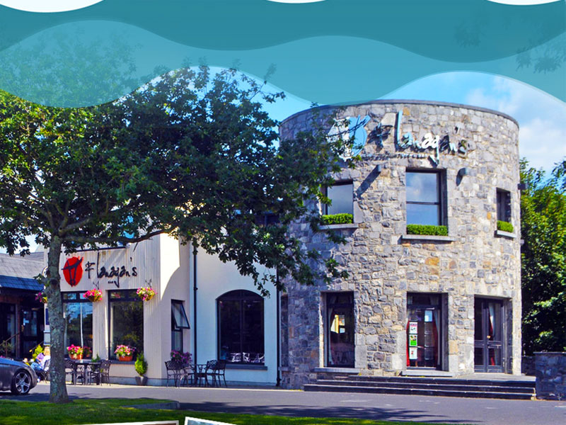 Flanagans on the Lake bar and restaurant is in an enviable location right on the banks of the River Shannon.