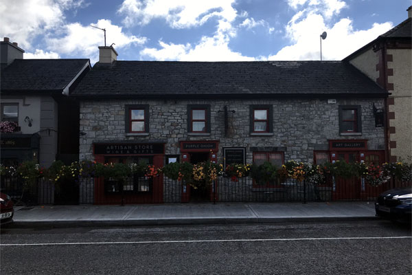 A warm reception waiting for you at our Art gallery, Restaurant and Bar, The Purple Onion is situated in the middle of Ireland.