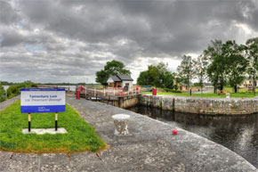 Tarmonbarry Lock